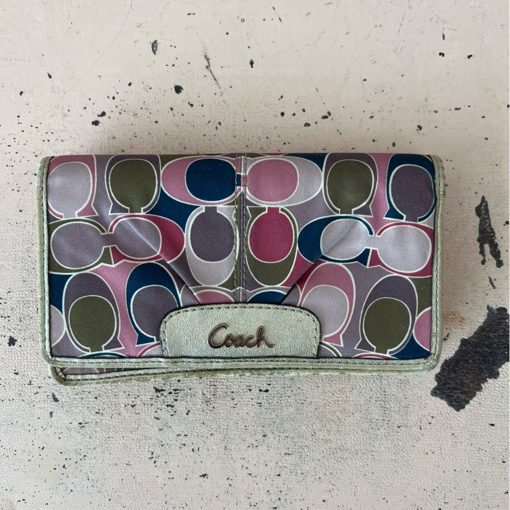 Coach Multicolor Signature Wallet/Wristlet